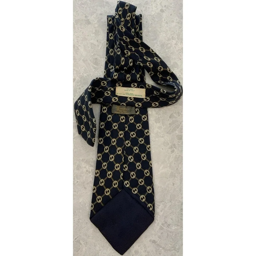 Gucci Men's Tie With Iconic GG Interlocking Motif Logo On A Navy Color Base 4x58